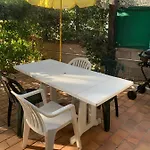 Apartament Cap D Rez-de-jardin Marine Centre Port