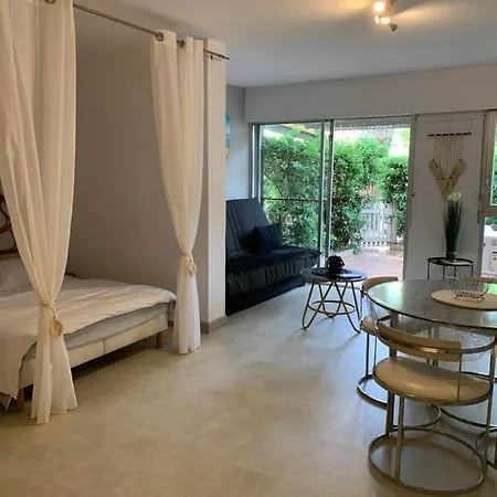 Cap D Rez-de-jardin Marine Centre Port Appartement *