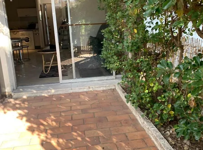 Cap D Rez-de-jardin Marine Centre Port Apartment Agde