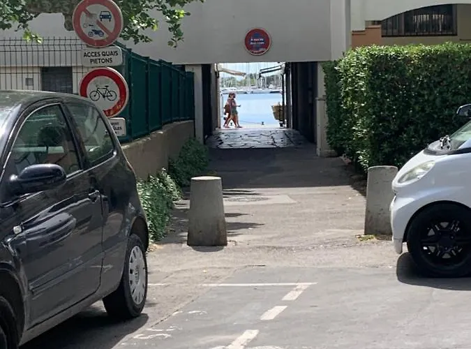 Cap D Rez-de-jardin Marine Centre Port Apartment Agde